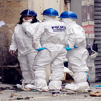 Zestaw PPE Jednorazowy kombinezon Wodoodporny środek chemiczny do pomieszczeń czystych
